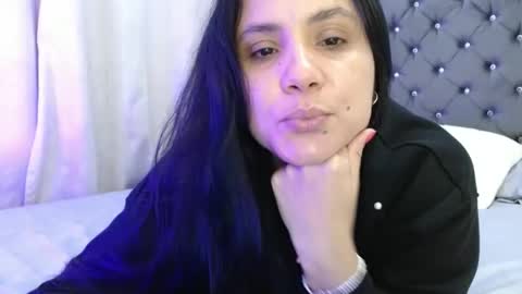 mara4sweet online show from January 6, 1:20 am