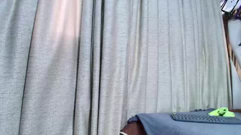 maraa_x online show from October 23, 9:15 pm