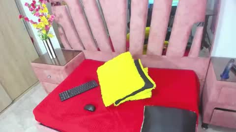 Marakarly online show from December 3, 9:59 pm