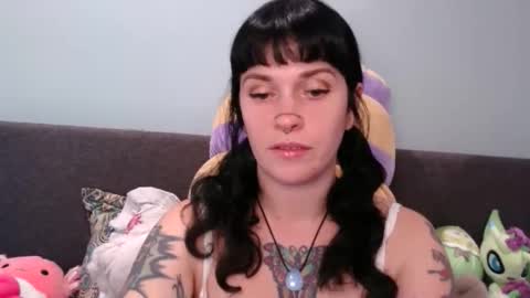 MarcelineAltaria online show from November 19, 3:44 pm