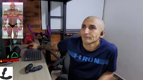 Marck  Independent model  online show from April 9, 4:49 am