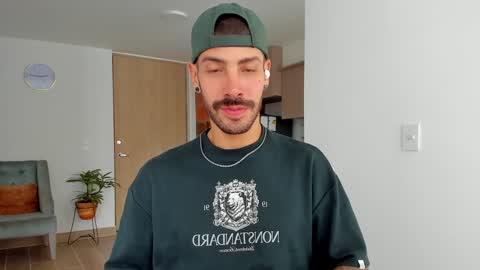 Marco IG marco tahani online show from December 25, 2:13 pm