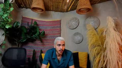 Snapshot of marcusrain_ chatting on September 29, 3:27 am Marcus online show from September 29, 3:27 am