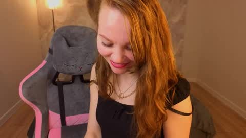 Margo Kellly online show from April 23, 2:52 am