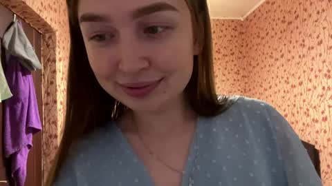 Chloe online show from May 6, 4:46 pm