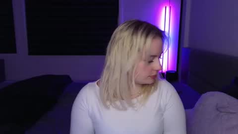 margot_robbie7 online show from January 13, 12:51 am