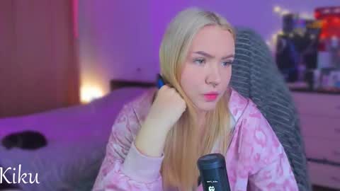 Kiku and Marii - online show from October 12, 6:10 pm