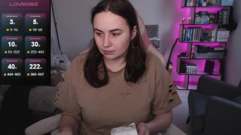 mari moore online show from April 3, 8:21 am