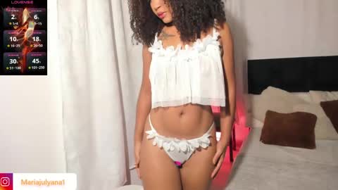 V A N E S S A  online show from April 17, 5:21 am