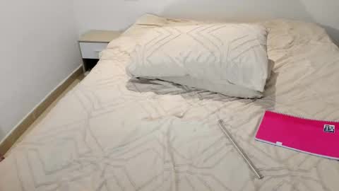 Itslablonde online show from October 27, 10:32 pm