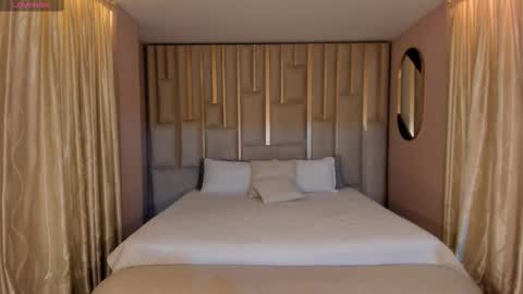 MARIA HERRERA  online show from December 17, 12:39 am