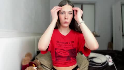 Mariam  online show from May 20, 2:19 am