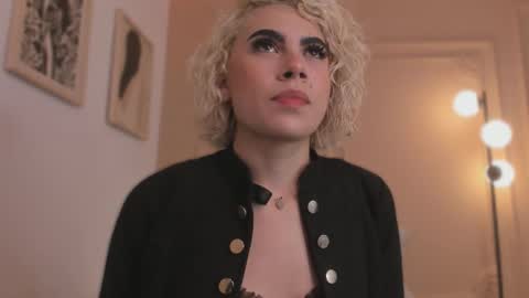 Marian online show from February 16, 7:01 pm