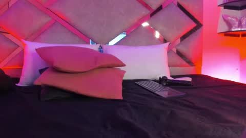 Snapshot of marian_pinzon chatting on March 11, 9:02 am Marian online show from March 11, 9:02 am