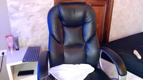 Mariana online show from November 29, 12:13 pm