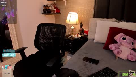 Mar y online show from March 3, 3:08 pm