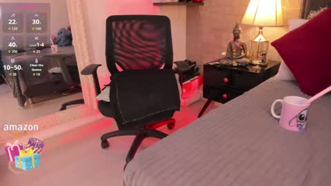 Mar y online show from September 12, 3:03 pm