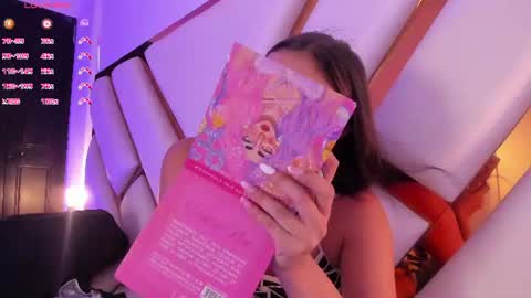  Mariana online show from July 8, 8:23 pm