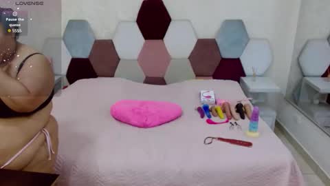 mariana online show from February 23, 7:05 pm