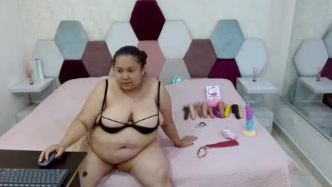 mariana online show from January 17, 12:42 am