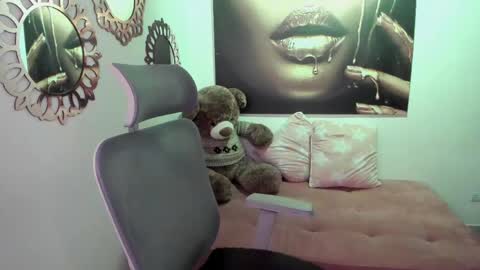 Mariana Lopez online show from May 26, 1:23 am