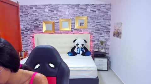 Mariana online show from March 1, 8:42 pm