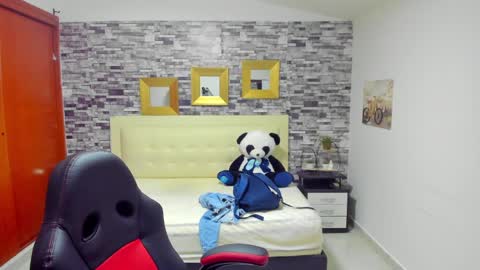 Mariana online show from January 17, 8:33 pm