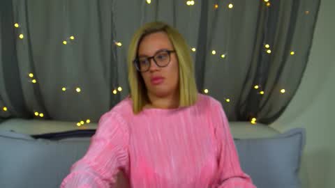 Maria online show from November 30, 6:37 pm