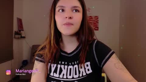 mariangeel_ online show from January 8, 11:54 pm