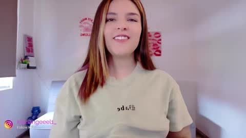 mariangeel_ online show from October 15, 3:24 pm