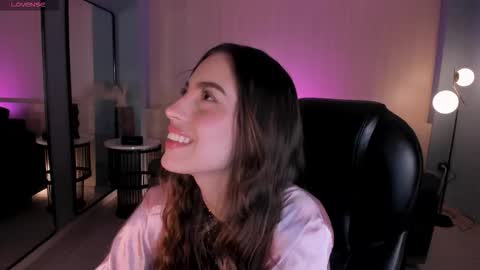 Marianne  online show from March 14, 10:14 pm