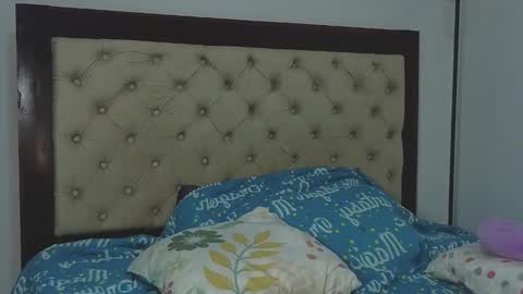 Snapshot of marianthonia1 chatting on October 10, 2:50 am Antonia online show from October 10, 2:50 am