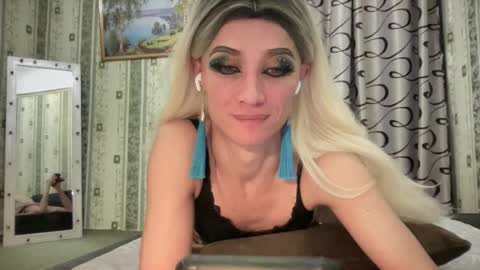 Mari online show from February 6, 7:07 pm