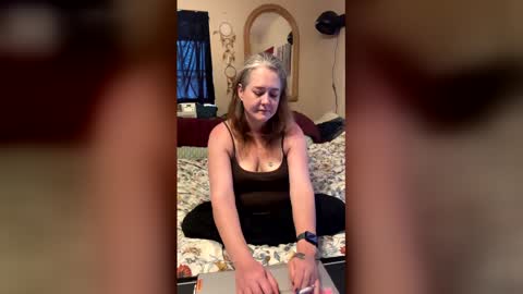 Marie online show from May 31, 8:43 pm