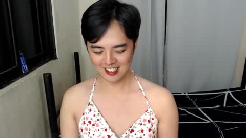 Snapshot of marikosue01 chatting on February 6, 12:04 pm marikosue online show from February 6, 12:04 pm