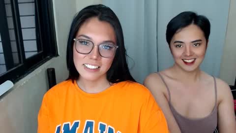 Snapshot of marikosue01 chatting on February 1, 9:43 am marikosue online show from February 1, 9:43 am