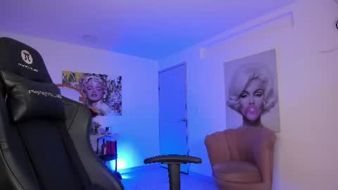 Marily Daniela online show from June 19, 4:18 am