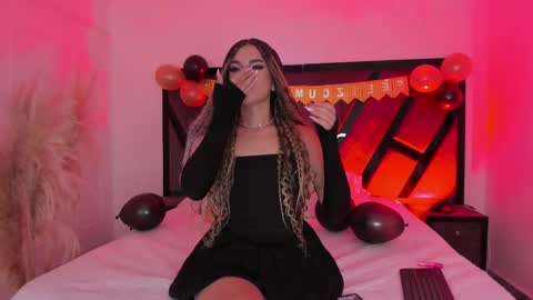 Marilyn online show from October 2, 5:06 am