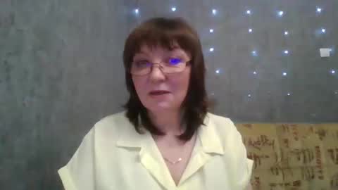 marinamrs online show from December 17, 7:53 pm