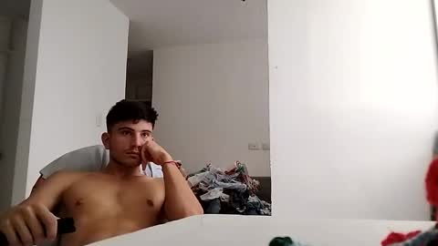 mariobrosss517470 online show from December 27, 9:54 pm