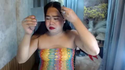 LEAH online show from July 7, 8:13 pm