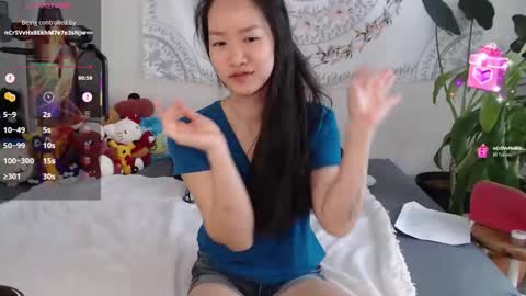 MarissaPeach online show from May 23, 3:30 pm