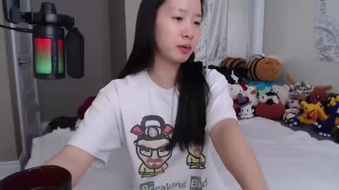 Snapshot of marissapeach chatting on October 26, 3:23 pm MarissaPeach online show from October 26, 3:23 pm