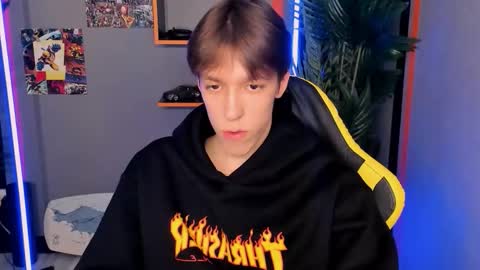 Mark online show from September 28, 9:46 pm