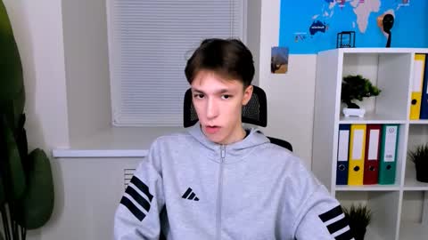 Mark online show from October 17, 3:27 pm