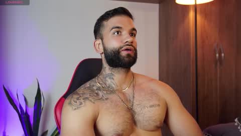 Mark online show from November 13, 10:01 pm