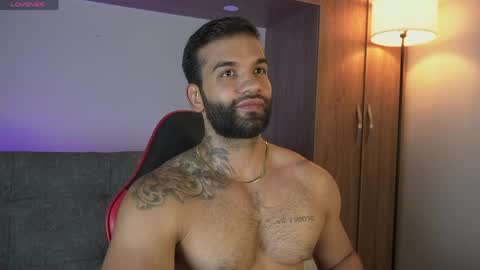 Mark online show from March 30, 11:49 pm