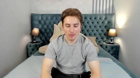 Mark online show from March 13, 8:01 pm