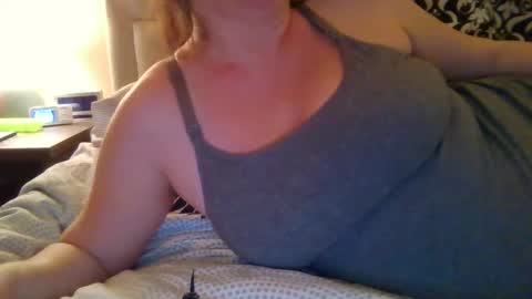 Jess and Nick online show from December 23, 3:29 am