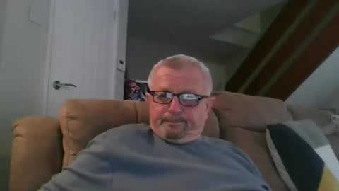 Snapshot of marrrrc chatting on October 8, 12:22 pm marrrrc online show from October 8, 12:22 pm